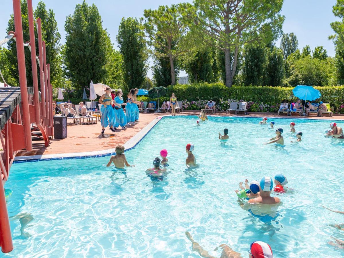 Holiday Home Garda Family Plus By Interhome Rivoltella del Garda Ngoại thất bức ảnh